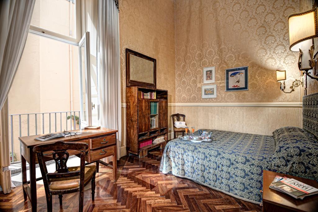 Arthouse Lady Marys Tribunali Luxury Suite Nápoles Exterior foto